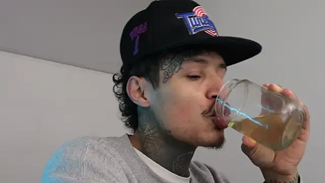 trieone online show from February 8, 2025, 4:57 am