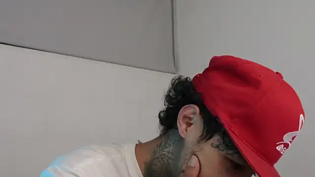 trieone online show from March 3, 2025, 8:19 am