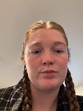 PussiesnCream  online show from November 11, 2025, 3:07 pm