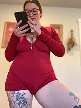 PussiesnCream  online show from April 6, 2026, 3:35 pm