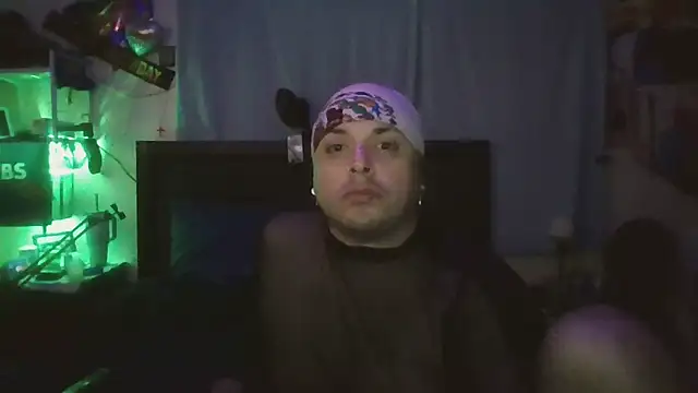 Gabbana143 online show from December 1, 2025, 4:13 am