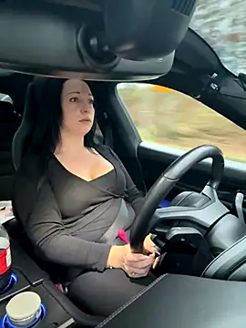 Viola Beck online show from December 3, 2025, 7:19 am