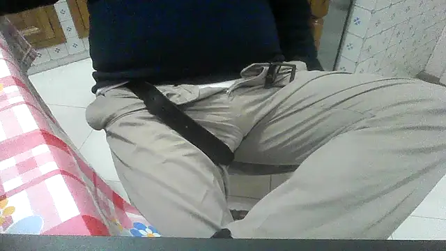 polloiw online show from November 17, 2025, 10:25 pm