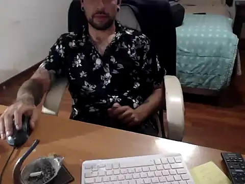 pose14 online show from March 8, 2026, 10:07 am