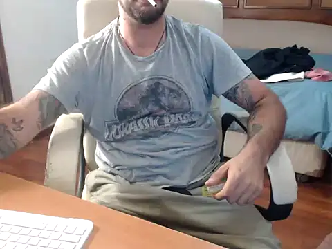 pose14 online show from February 5, 2026, 4:19 am