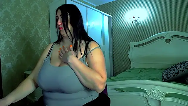 Evelyn Shy online show from March 18, 2025, 7:22 am