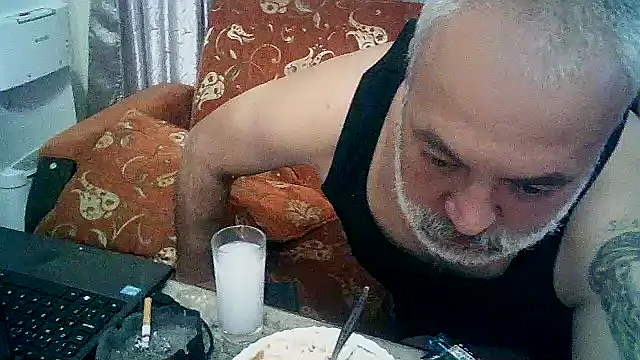 husoizmir online show from March 22, 2025, 8:48 pm