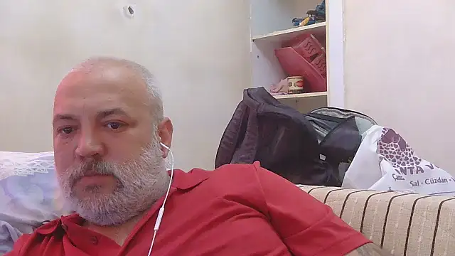 Snapshot of husoizmir chatting on May 24, 2026, 1:55 pm husoizmir online show from May 24, 2026, 1:55 pm