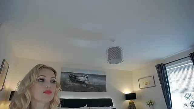 Snapshot of AlbanyWhite chatting on March 2, 2026, 1:18 pm AlbanyWhite online show from March 2, 2026, 1:18 pm