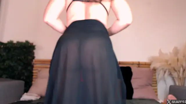 Julia-Ivy online show from October 2, 2025, 8:34 pm