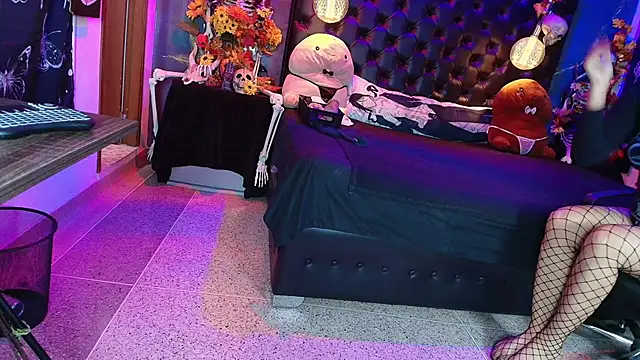 Snapshot of AlexHoe_ chatting on September 14, 2025, 6:52 pm AlexHoe online show from September 14, 2025, 6:52 pm