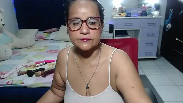 pervert mommy  online show from April 15, 2026, 9:59 am