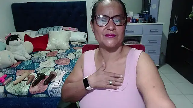 Snapshot of pervert_mommy_ chatting on October 20, 2025, 9:54 am pervert mommy online show from October 20, 2025, 9:54 am