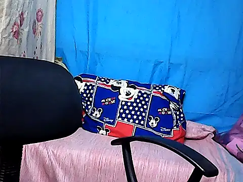 hotwetgran online show from November 5, 2025, 12:41 pm