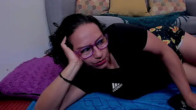 scarlet wet online show from July 17, 2026, 11:13 pm