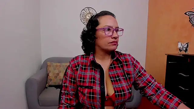 scarlet wet online show from July 21, 2026, 10:55 pm