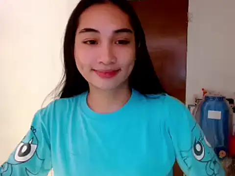 SweetLilly 18 online show from January 26, 2025, 1:47 pm