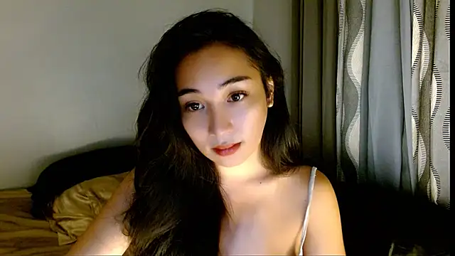 SweetLilly 18 online show from March 27, 2026, 1:12 pm