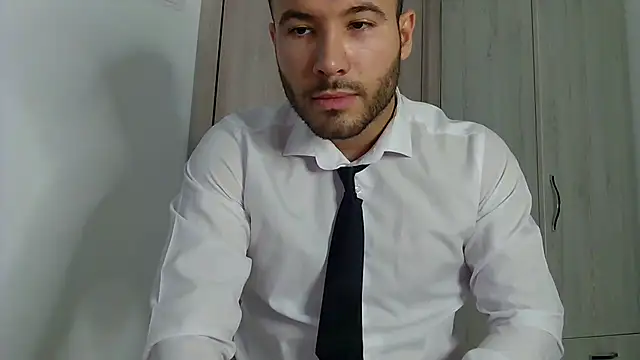 Justynn1 online show from January 28, 2025, 7:11 am