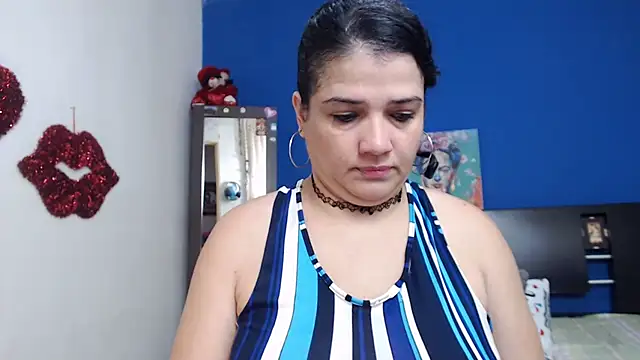 GlendaStarx online show from July 16, 2026, 9:56 pm