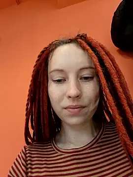 Snapshot of Frost_foxy chatting on October 23, 2025, 2:21 am Frost foxy online show from October 23, 2025, 2:21 am