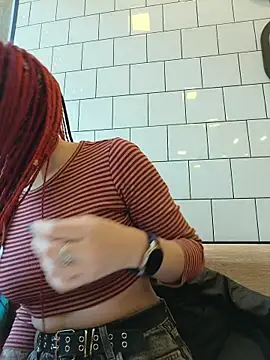 Snapshot of Frost_foxy chatting on October 26, 2025, 2:34 am Frost foxy online show from October 26, 2025, 2:34 am