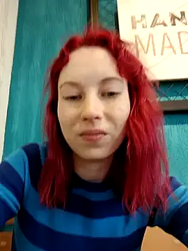 Snapshot of Frost_foxy chatting on March 23, 2025, 6:05 am Frost foxy online show from March 23, 2025, 6:05 am