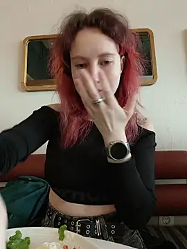 Frost foxy online show from April 10, 2026, 2:29 am