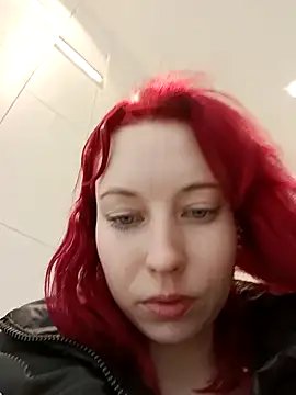 Snapshot of Frost_foxy chatting on March 16, 2025, 6:42 am Frost foxy online show from March 16, 2025, 6:42 am