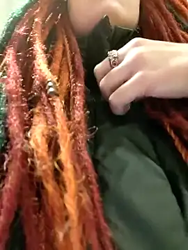 Snapshot of Frost_foxy chatting on October 3, 2025, 2:26 am Frost foxy online show from October 3, 2025, 2:26 am