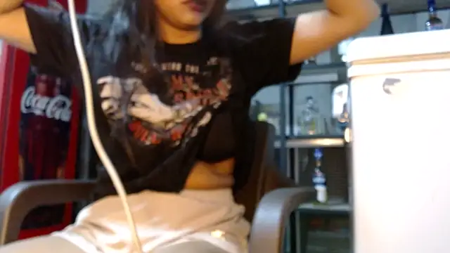 DAELAA online show from October 1, 2025, 11:52 pm