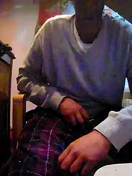 tedddy123 online show from September 12, 2025, 9:03 pm