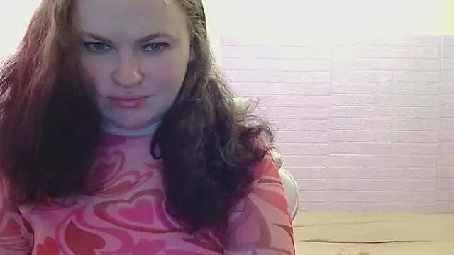 Snapshot of AliceForLoveOh chatting on June 2, 2026, 1:05 am AliceForLoveOh online show from June 2, 2026, 1:05 am