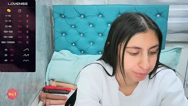 MAARYMOON online show from September 26, 2025, 11:50 am