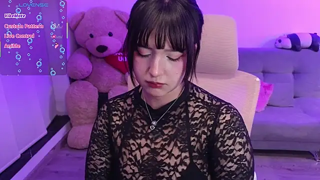 Snapshot of KuroChan420 chatting on July 15, 2026, 3:13 am KuroChan420 online show from July 15, 2026, 3:13 am