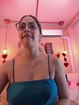 Zoe Bae online show from February 19, 2025, 3:28 am