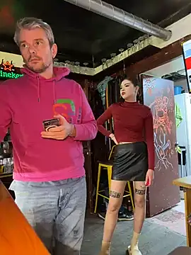 Snapshot of dirtypub chatting on March 11, 2025, 1:34 pm dirtypub online show from March 11, 2025, 1:34 pm