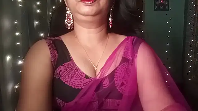 Snapshot of YourModhu chatting on June 25, 2026, 6:24 pm YourModhu online show from June 25, 2026, 6:24 pm