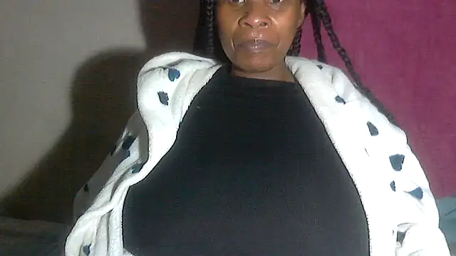 Choco-Coco10 online show from September 27, 2025, 11:11 pm