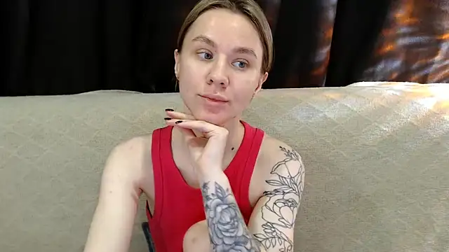 Mila Jon online show from November 24, 2025, 4:12 am