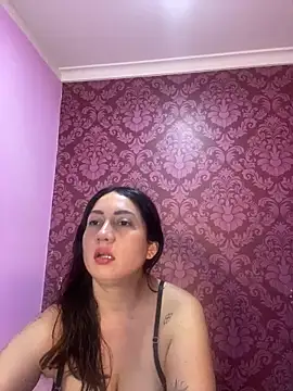 Snapshot of juliana_diaz chatting on November 6, 2025, 11:25 am juliana diaz online show from November 6, 2025, 11:25 am