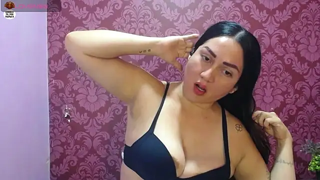 Snapshot of juliana_diaz chatting on April 15, 2026, 11:27 am juliana diaz online show from April 15, 2026, 11:27 am