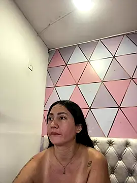 Snapshot of juliana_diaz chatting on September 25, 2025, 11:27 am juliana diaz online show from September 25, 2025, 11:27 am