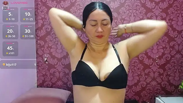 Snapshot of juliana_diaz chatting on March 4, 2026, 11:18 am juliana diaz online show from March 4, 2026, 11:18 am