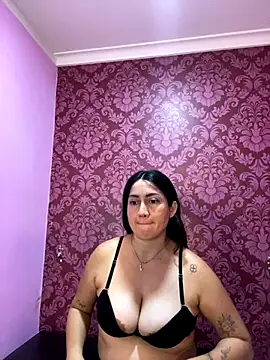 Snapshot of juliana_diaz chatting on November 18, 2025, 11:13 am juliana diaz online show from November 18, 2025, 11:13 am