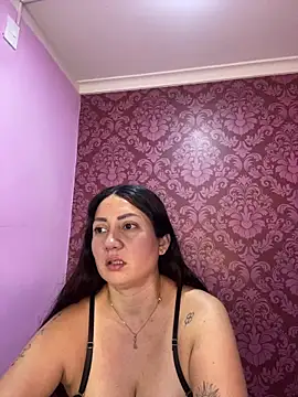 Snapshot of juliana_diaz chatting on December 17, 2025, 11:26 am juliana diaz online show from December 17, 2025, 11:26 am