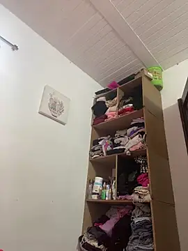 AlondraDiossa03 online show from April 6, 2026, 3:13 pm