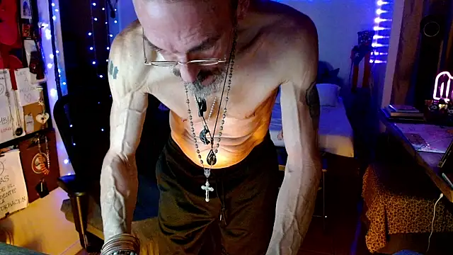 mycock2474u online show from September 19, 2025, 9:13 am