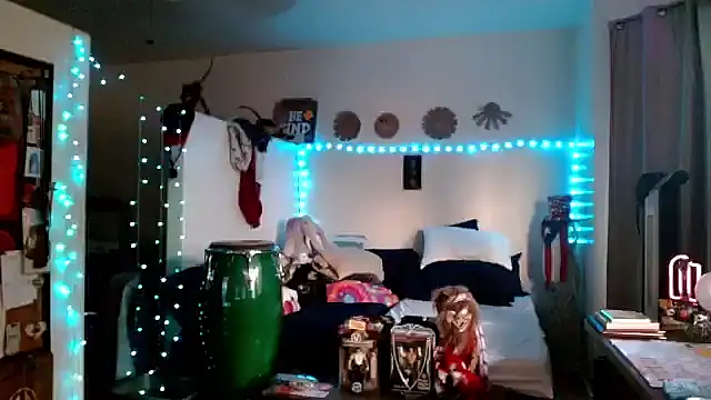 mycock2474u online show from September 27, 2025, 1:01 am