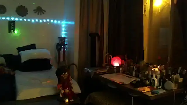 mycock2474u online show from September 30, 2025, 2:39 am